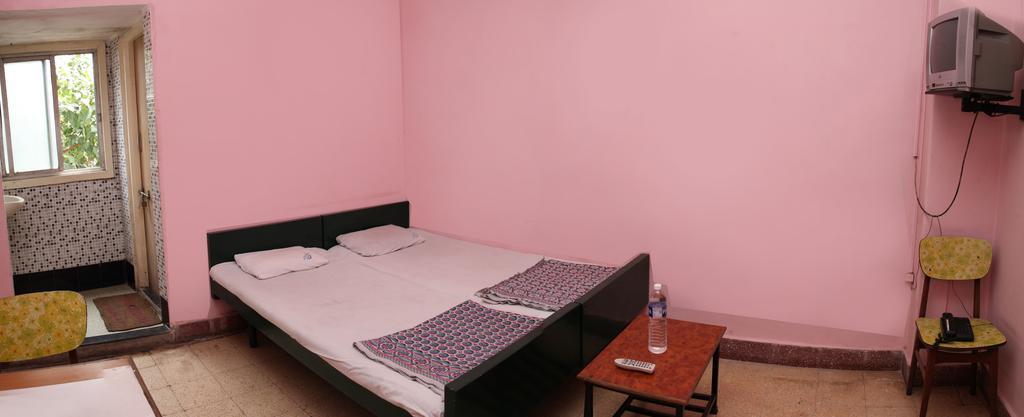Solanki Guest House Kolhápur Kültér fotó
