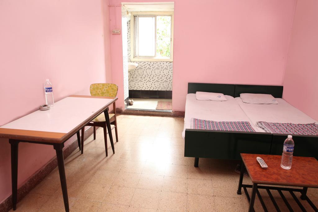 Solanki Guest House Kolhápur Kültér fotó