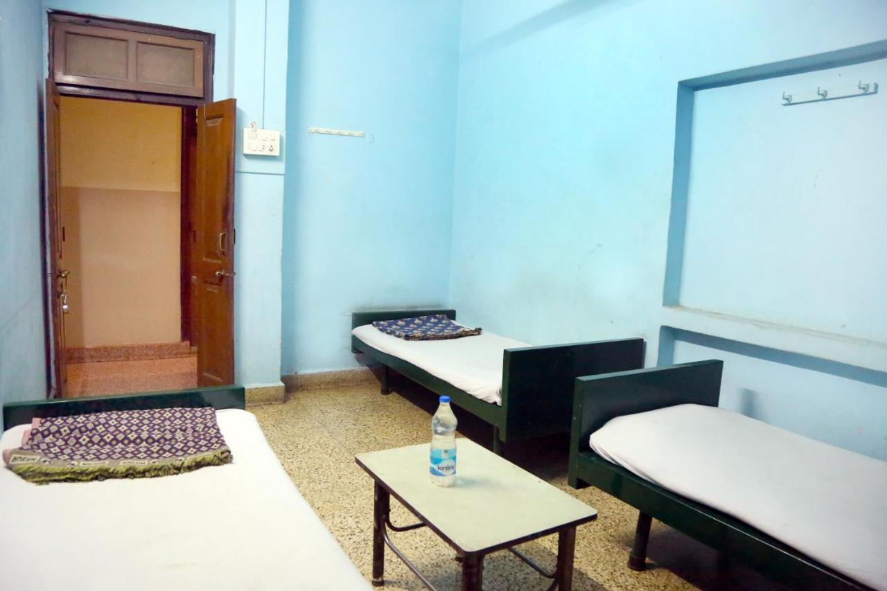 Solanki Guest House Kolhápur Kültér fotó