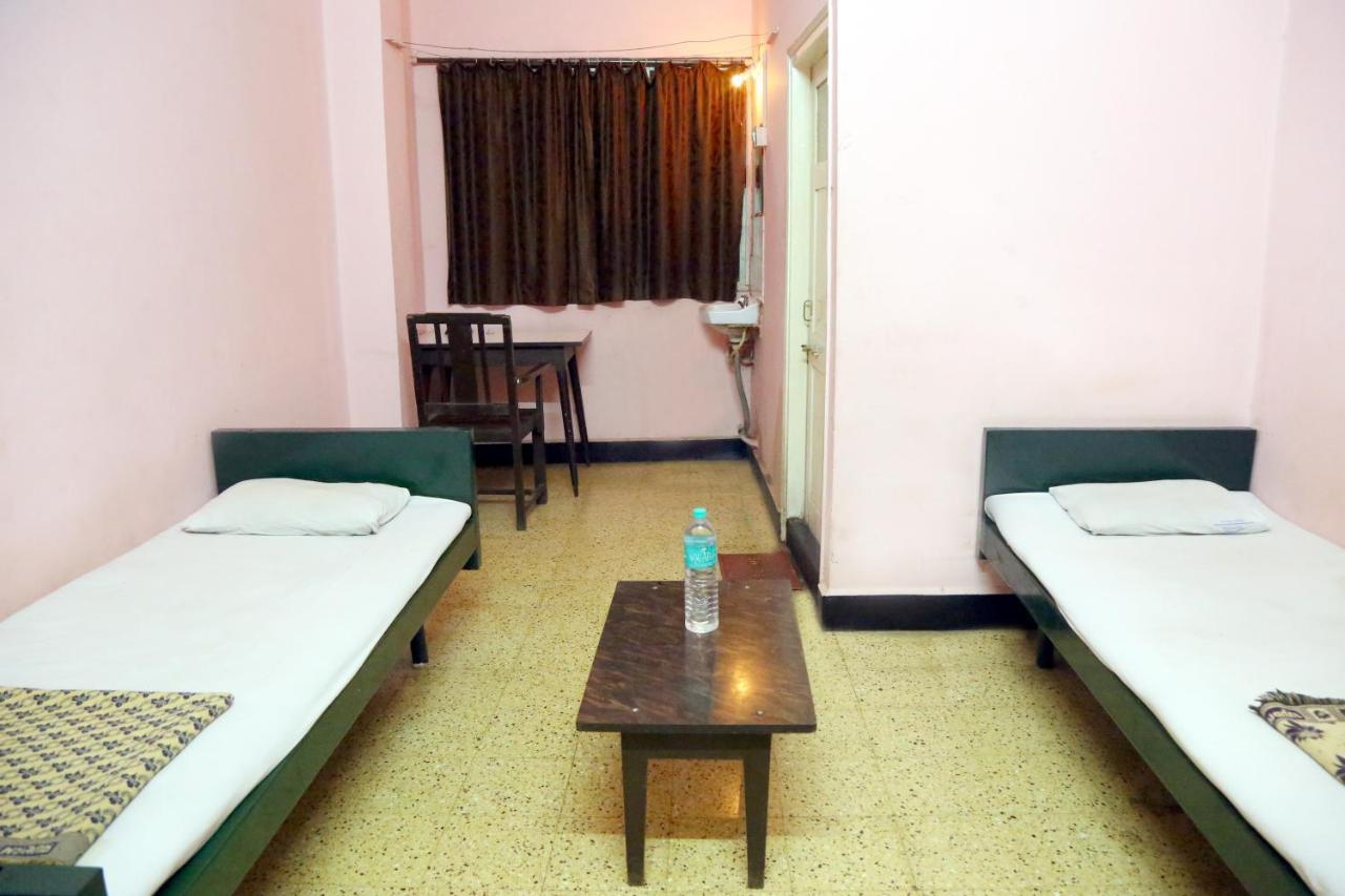 Solanki Guest House Kolhápur Kültér fotó