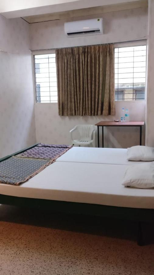 Solanki Guest House Kolhápur Kültér fotó