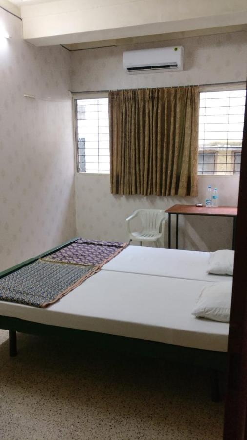 Solanki Guest House Kolhápur Kültér fotó